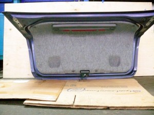 Купить -  Крышка багажника для Вольво S60  (S60.2004KON11-15)