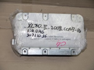 30721035 Подушка безопасности пассажирская (в торпедо) Вольво XC70-2 (XC70-2.09CON9-16)