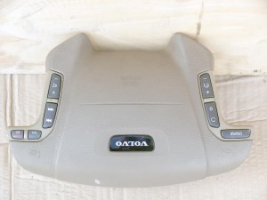8619908 Подушка безопасности в рулевое колесо для Вольво XC70, S80 (S80 2002 МКПП)