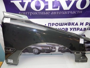  Крыло переднее правое Вольво S60, V70 (V70.05N0602 SKRU10-17)
