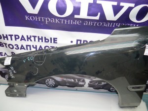  Крыло переднее левое Вольво S60, V70 (V70.04№1040 SKRU10-17)