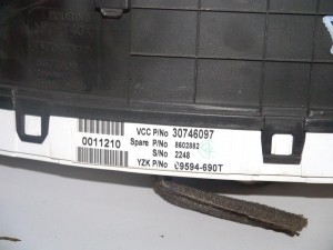 69594/290T Панель приборов Вольво S60, S80, V70, XC70 (XC70.06CON9-17)