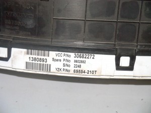 69594/690T Панель приборов Вольво S60, S80, V70, XC70 (S60 2005 2.4 KON0814)