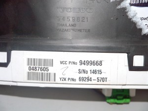 69294/570T Панель приборов Вольво S60, S80, V70, XC70 (V70.01№9694 SKRU10-17)