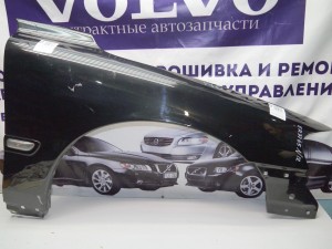  Крыло переднее правое чёрное для Вольво S60,V70 (V70N6946 SKRU6-18)