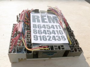 8645411, 8645410, 9162438 Задний модуль управления (REM) для Вольво S60, XC70, S80 (XC70 2001 JAP)