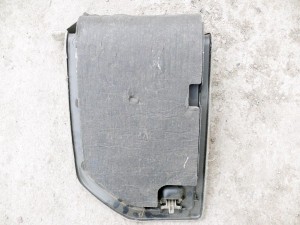 Купить -  Крышка блока предохранителей в багажнике для Вольво XC70  (XC70.2001JAP)