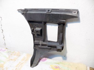 Купить - 8648198 Кронштейн заднего бампера правый для Вольво V70  (V70 2001 KON 0814)