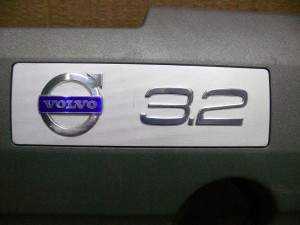 Купить - 30637689 Крышка двигателя для Вольво XC90, S80-II  (S80-2.2007JAP5-15)