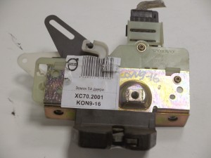 31253047 Замок 5й двери Вольво V70,XC70 (XC70.2001KON9-16)