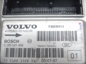 30658912 Блок управления подушками безопасности SRS Вольво S60,S80,V70,XC70 (S60.2004AWD KON1-17)