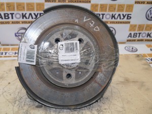 30666468 Ступица задняя левая Вольво S60,V70,XC70 (V70.2004S2 SKRU1-17)