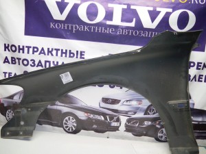  Крыло переднее правое Вольво S60, V70 (V70.04№1040 SKRU10-17)