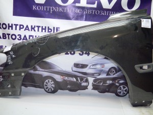  Крыло переднее левое Вольво S60, V70 (V70.04№1040 SKRU10-17)