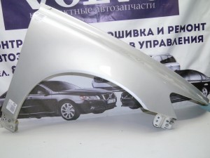  Крыло переднее правое Вольво S40-2 (V50.2010-2.0 SKRU12-17)