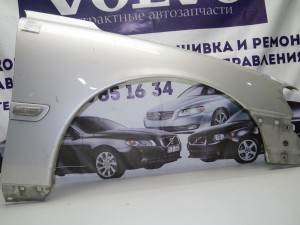  Крыло переднее правое Вольво S60, V70 (V70.2001 SKRU2-17)