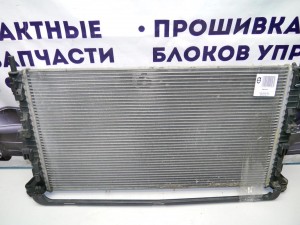  Радиатор Вольво S40-2 (V50.2010-2.0 SKRU12-17)