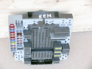 Купить - 8688153 Задний модуль управления (REM) для Вольво S60, XC70, S80  (XC70 2002 JAP)