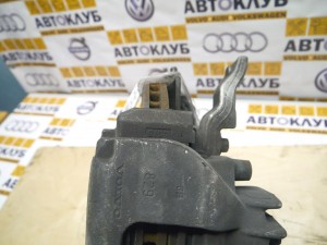  Ступица передняя левая Вольво S60, S80 (V70.2002 SKRU1-17)