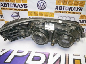 8693589 Фара левая Вольво S60, V70, XC70 (S60.2004KON11-15)