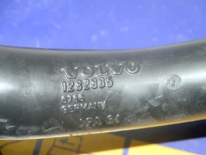 1282865 Воздуховод турбины Вольво S60, S80, V70, XC70 (XC70.02N1832 MTJ10-18)
