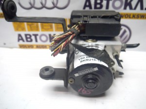 30736589 Блок АБС ( BCM ) Вольво S40-2 (V50.06АТМО SKRU10-18)
