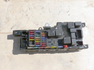 Купить - 8678449 Блок предохранителей в моторный отсек, для Вольво S60, XC70, S80, XC90 (сверяйте но