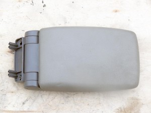 Купить -  Подлокотник для Вольво XC70  (XC70 2001 JAP)