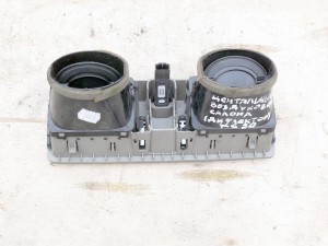 Купить -  Дефлектор Центральный для Вольво XC90  (XC90 2004 AME)